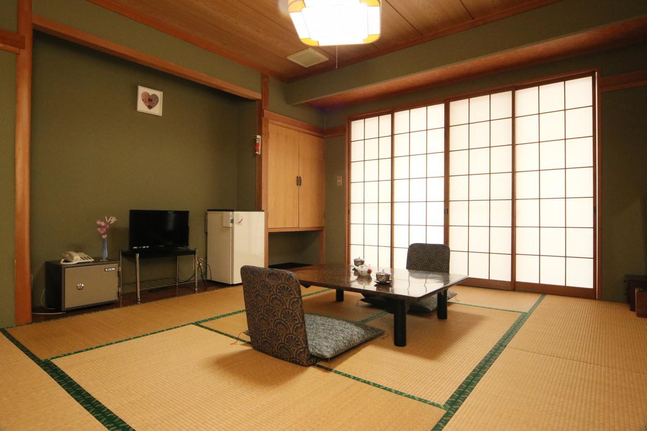 Hotel Sansuiso Yamanakako Exterior foto